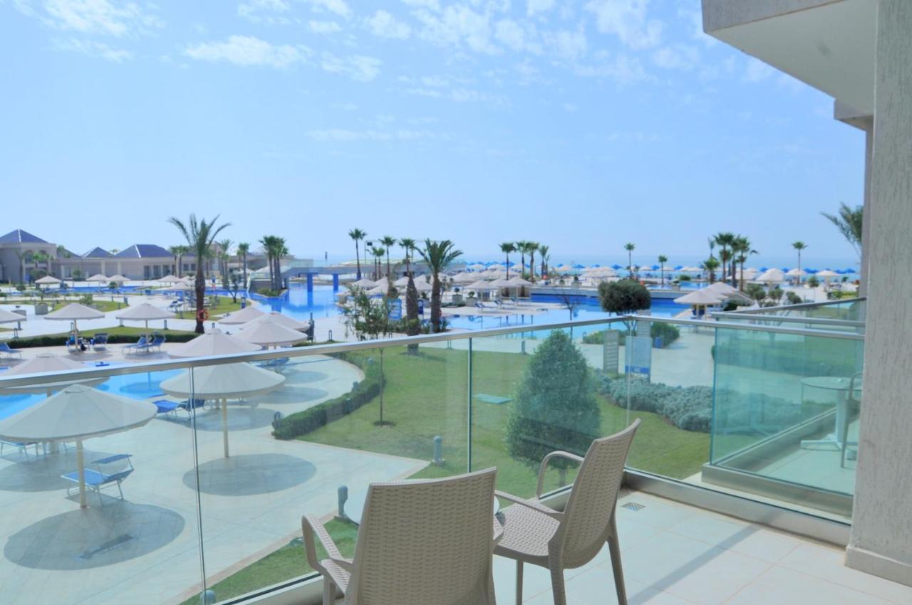 Pickalbatros White Beach Taghazout (Adults Only) Extérieur photo View from a balcony at the hotel